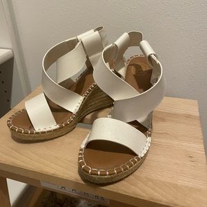 Size 7 wedges